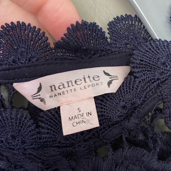 NANETTE LEPORE Dark Navy Blue Yolk Lace Crochet Sleeveless Tank Size Small - Picture 6 of 7
